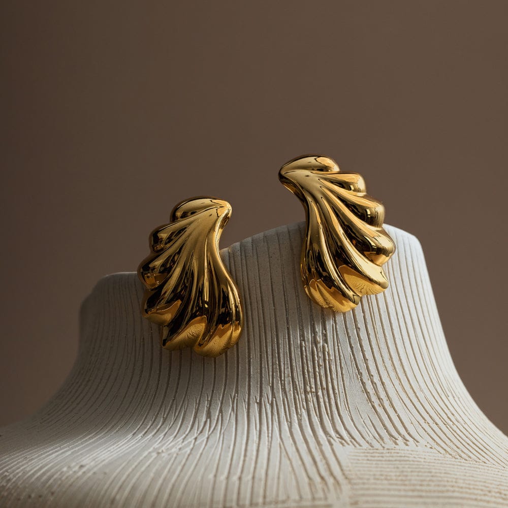 LUXE Statement Shell Earrings - Image 4